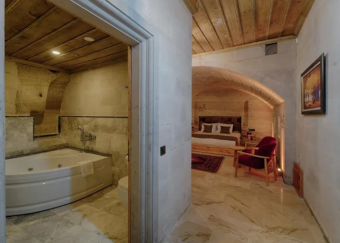 Concept Cave House Hotel *